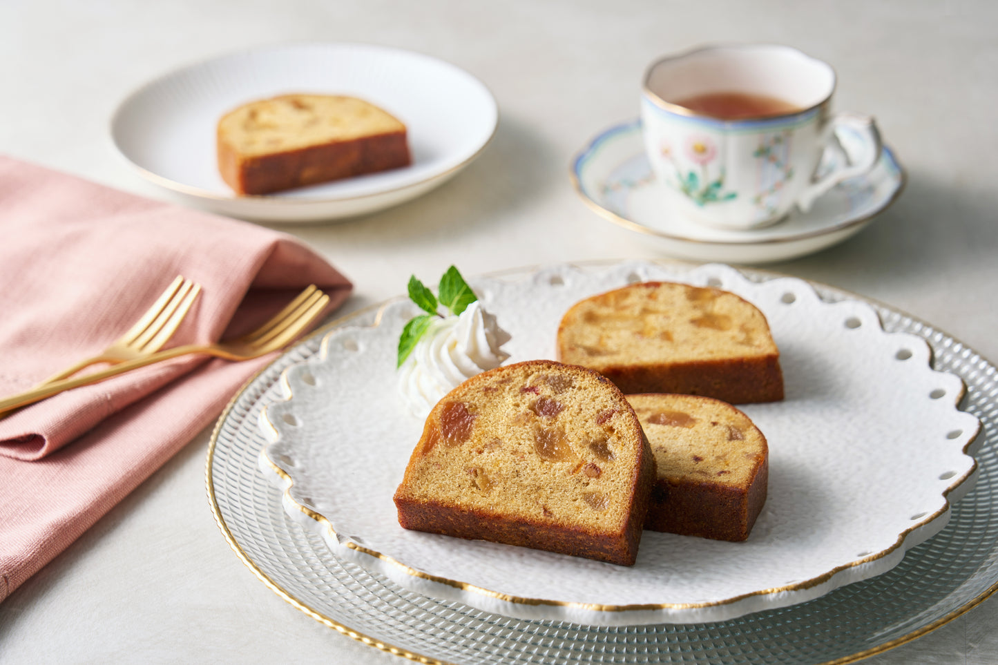 望月シェフ×ホシフルーツ　７種のフルーツが詰まった「デザートパウンドケーキ」